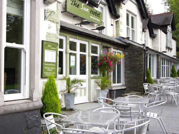 Pedro'S Restaurant Bar And Hotel Windermere Exteriör bild